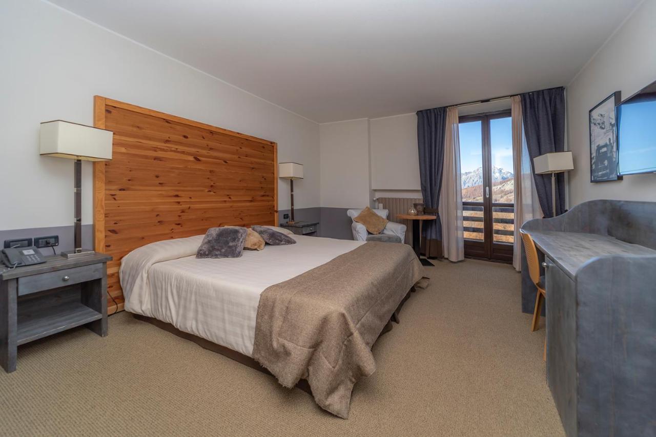 Superior Double Room Mountain View